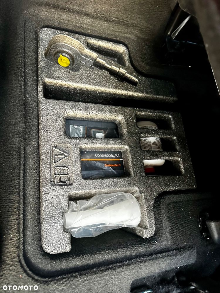 Ford Galaxy 2.0 TDCi DPF Titanium - 27