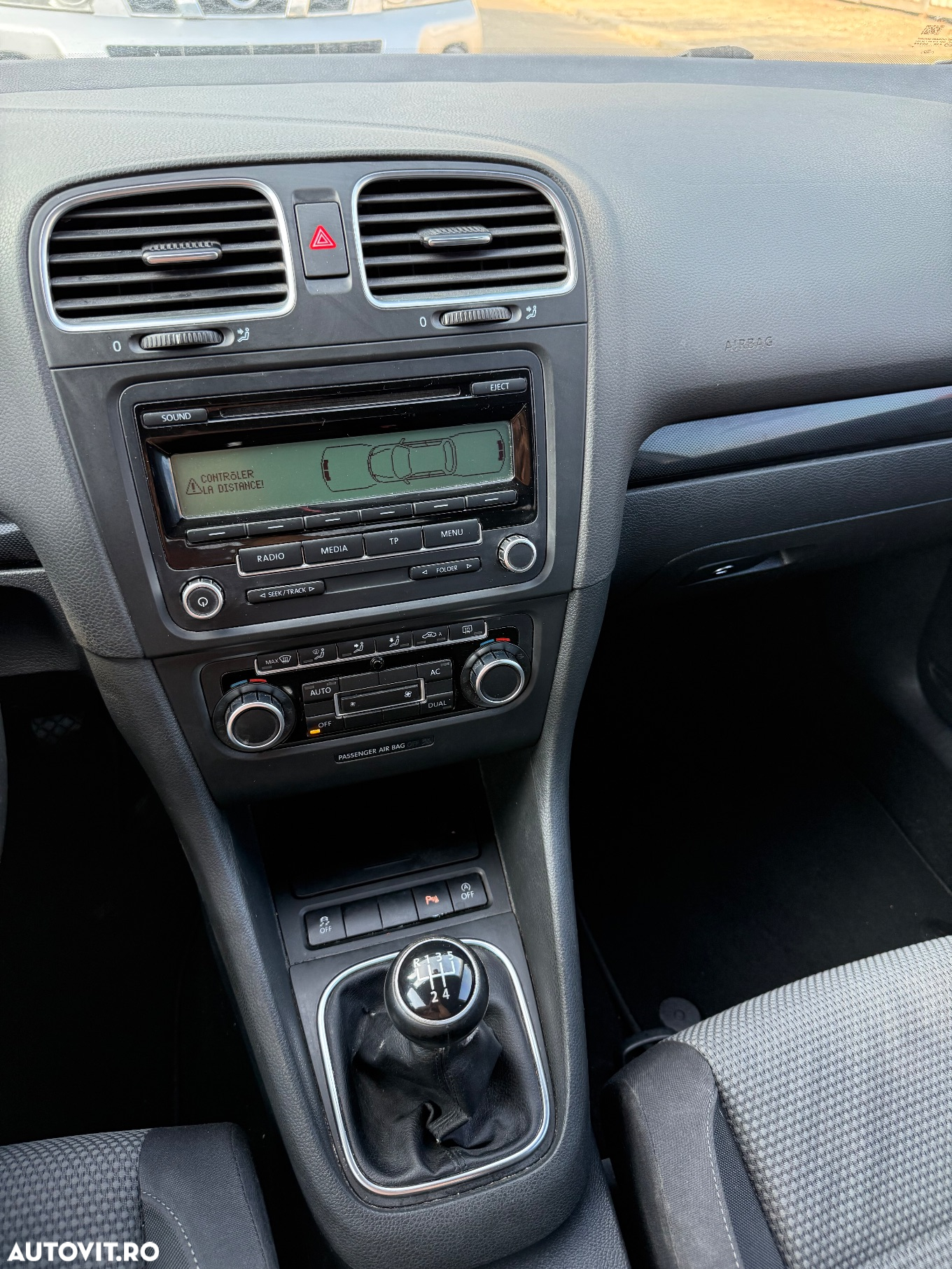 Volkswagen Golf 1.6 TDI (BlueMotion Technology) Comfortline - 4