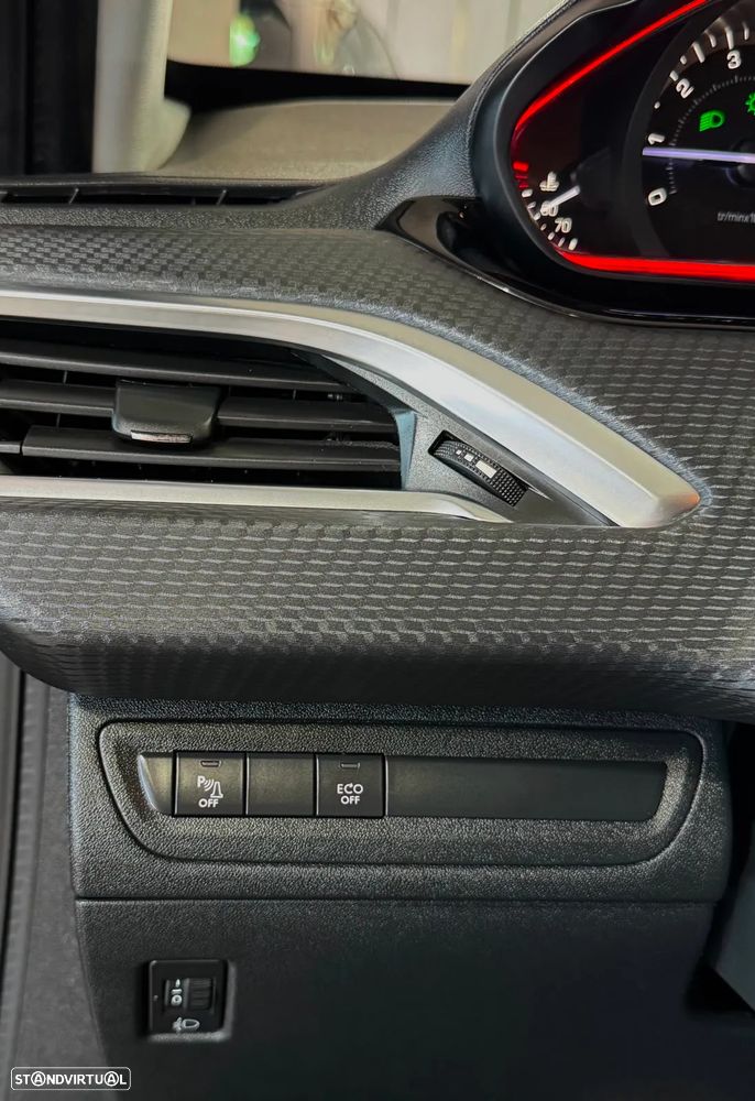 Peugeot 2008 1.2 PureTech GT Line EAT6 - 22