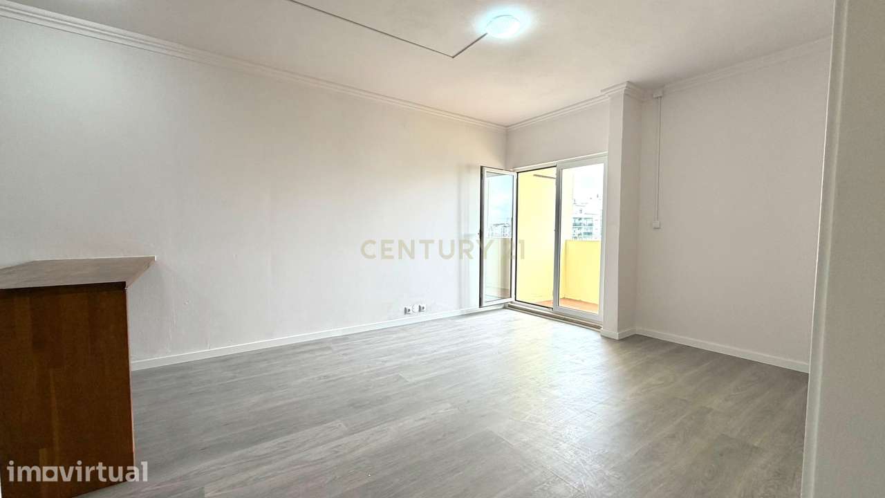 Apartamento T2 Totalmente Renovado | São Sebastião, Setúbal - Grande imagem: 5/18