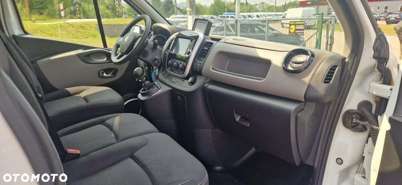 Renault Trafic - 22
