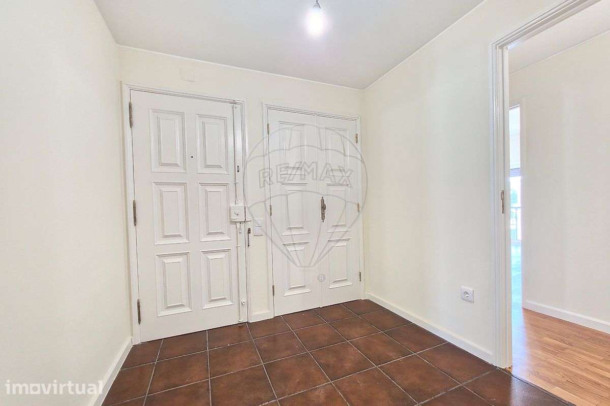 Apartamento T3 para arrendamento - Grande imagem: 2/28
