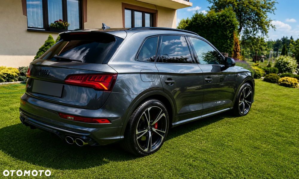 Audi SQ5 - 5