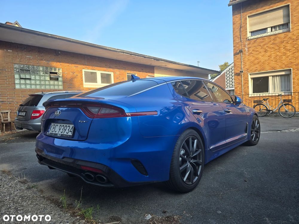 Kia Stinger - 4