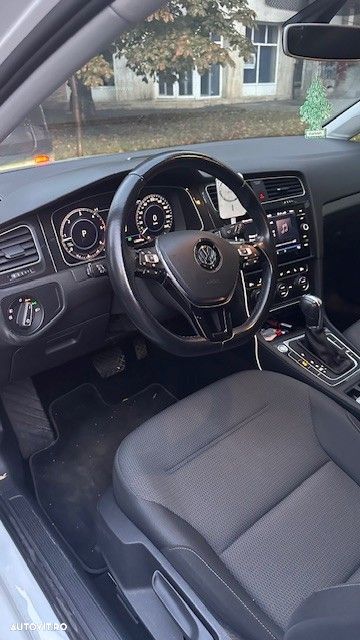 Volkswagen Golf 1.6 TDI DSG Highline - 11