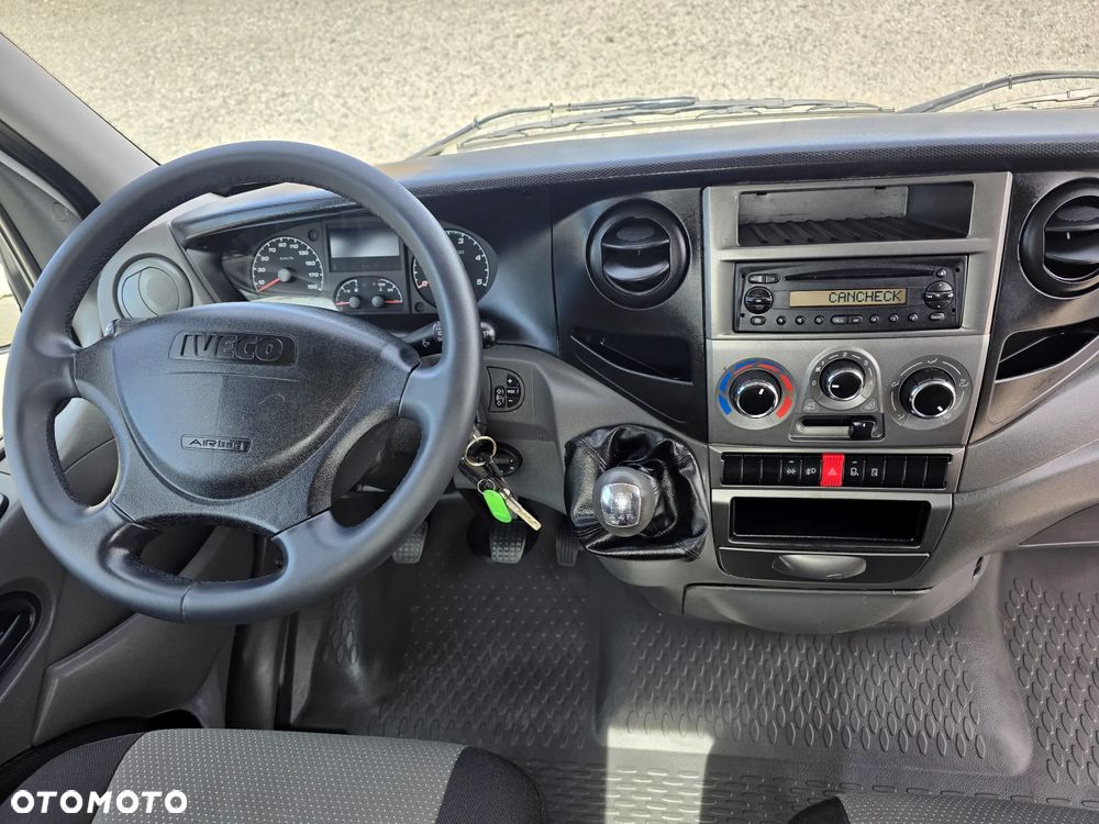 Iveco 35C13 2,3 HPI 130 KONNA SKRZYNIA 4,2M WEBASTO KOŁA BLIŻNIACZE DO 3,5T GWARANCJA - 21
