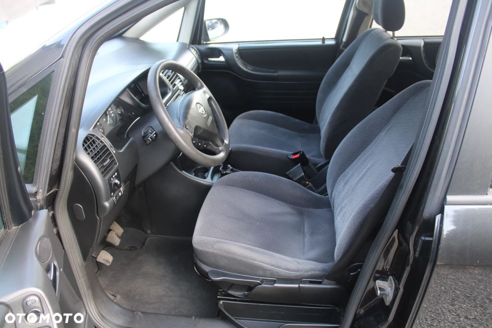Opel Zafira 1.8 Njoy - 22