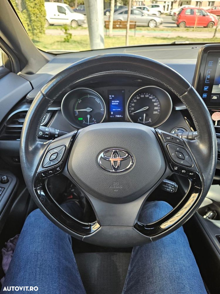 Toyota C-HR - 22