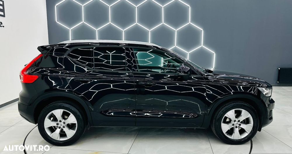 Volvo XC 40 T2 Momentum Core - 36