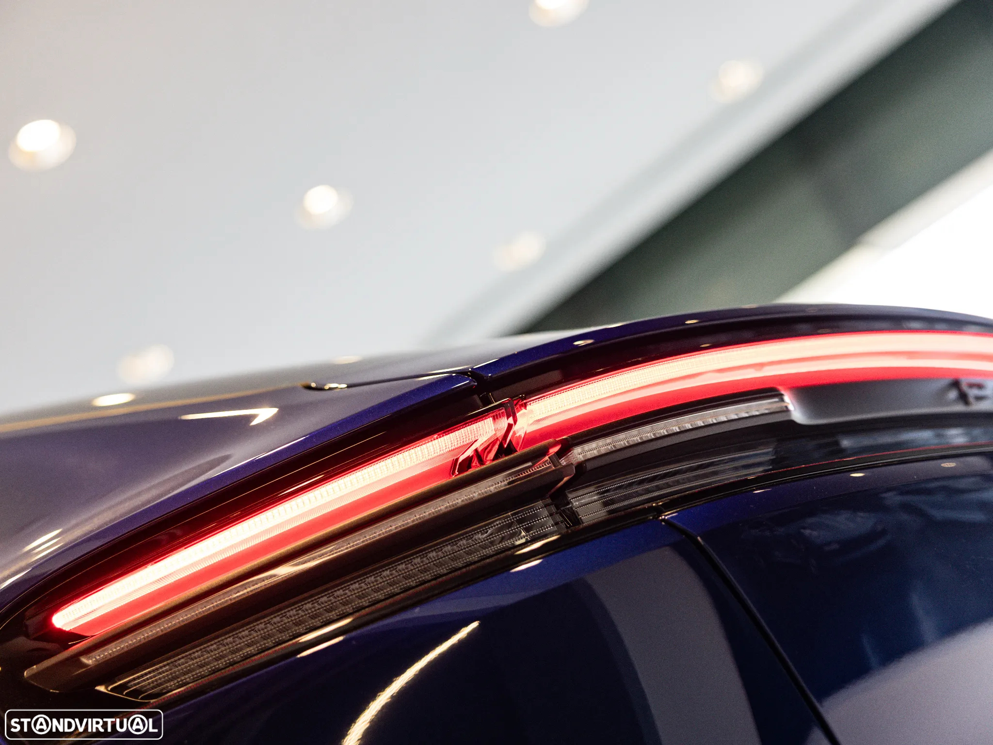 Porsche Macan Electric 4 - 16