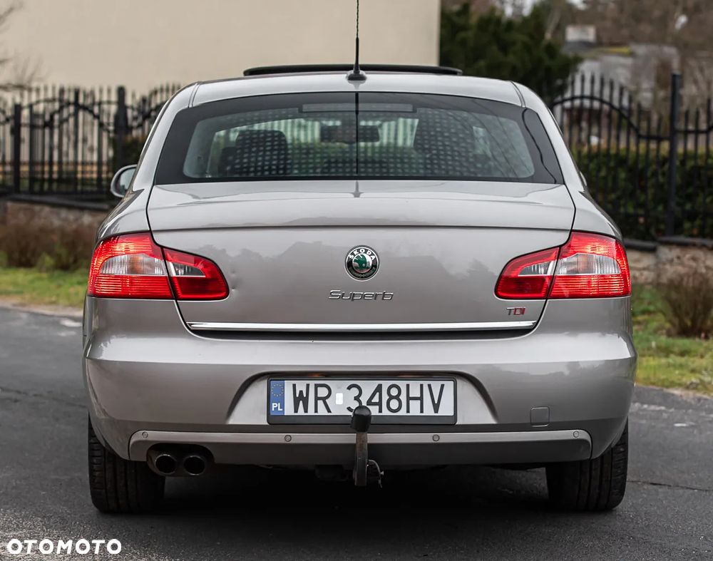 Skoda Superb 2.0 TDI DSG Elegance - 16