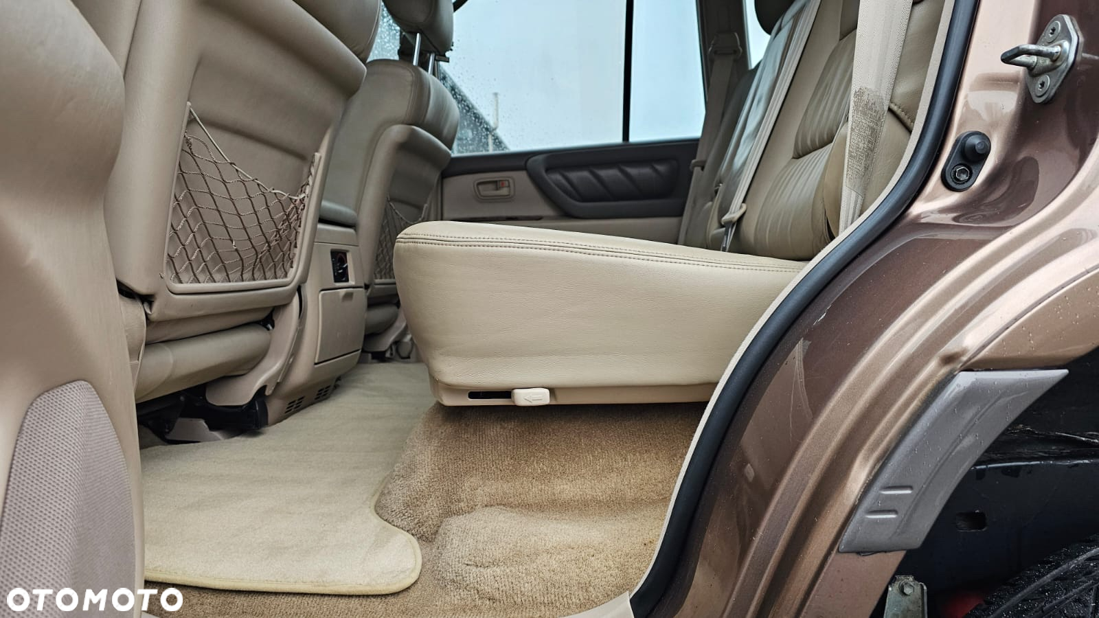Toyota Land Cruiser 4.7 V8 - 30