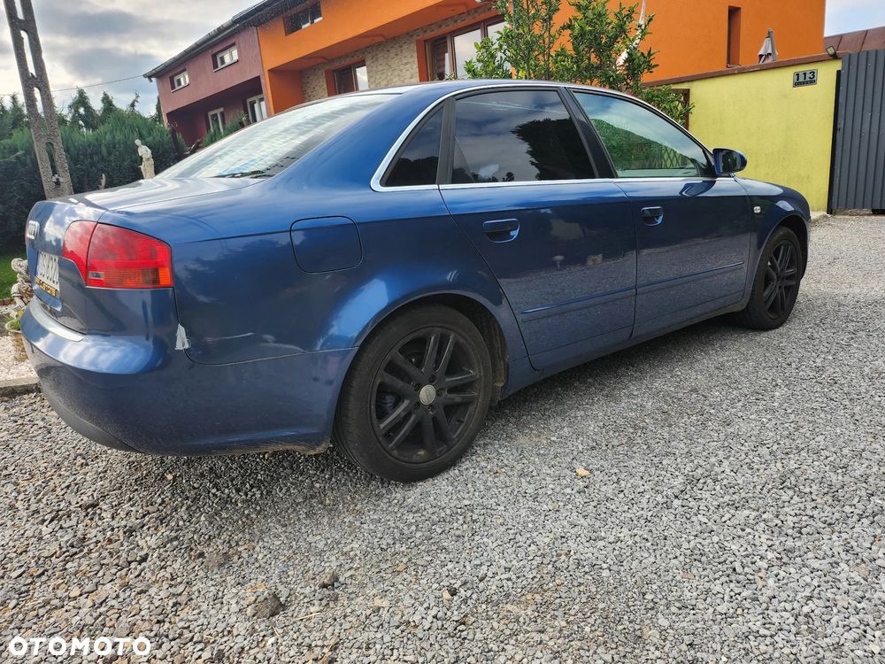 Audi A4 Limousine - 6