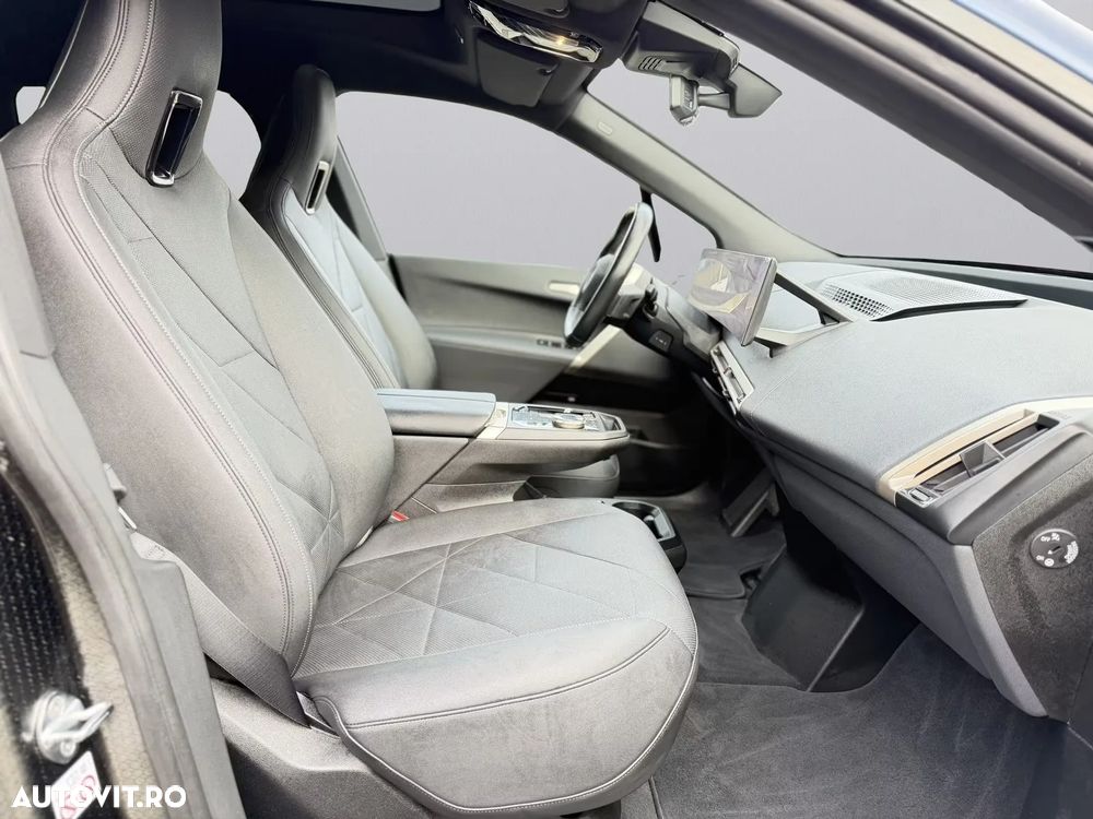 BMW iX xDrive40 - 12