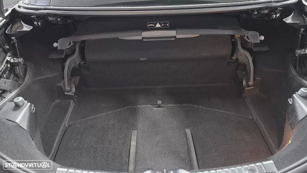 Mercedes-Benz SLK 250 (BlueEFFICIENCY) 7G-TRONIC - 44