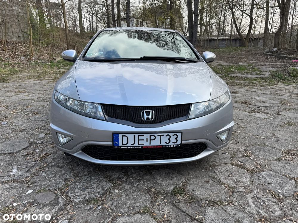 Honda Civic 1.8i-VTEC Sport - 2