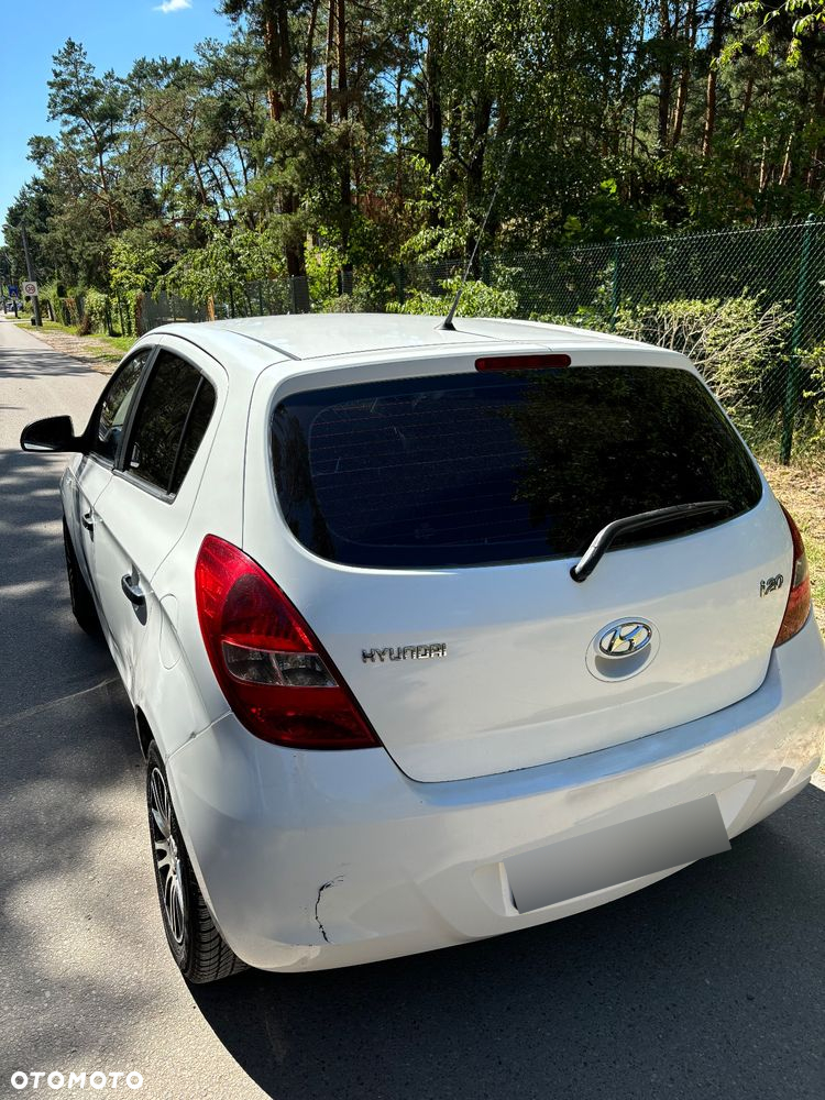 Hyundai i20 - 15