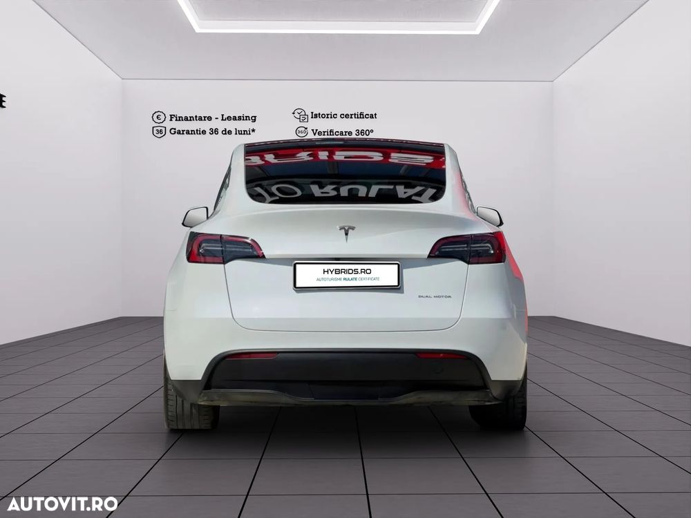Tesla Model Y Long Range Dual Motor AWD - 5