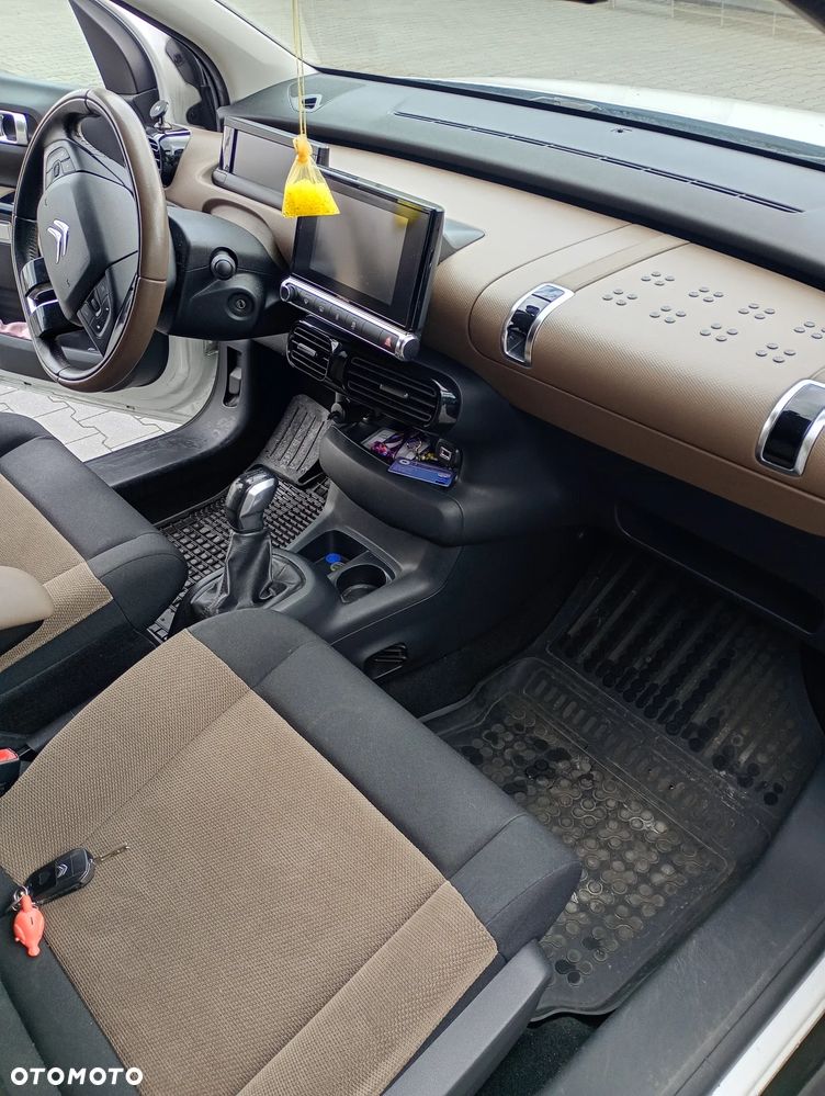 Citroën C4 Cactus 1.2 PureTech Shine EU6 - 6
