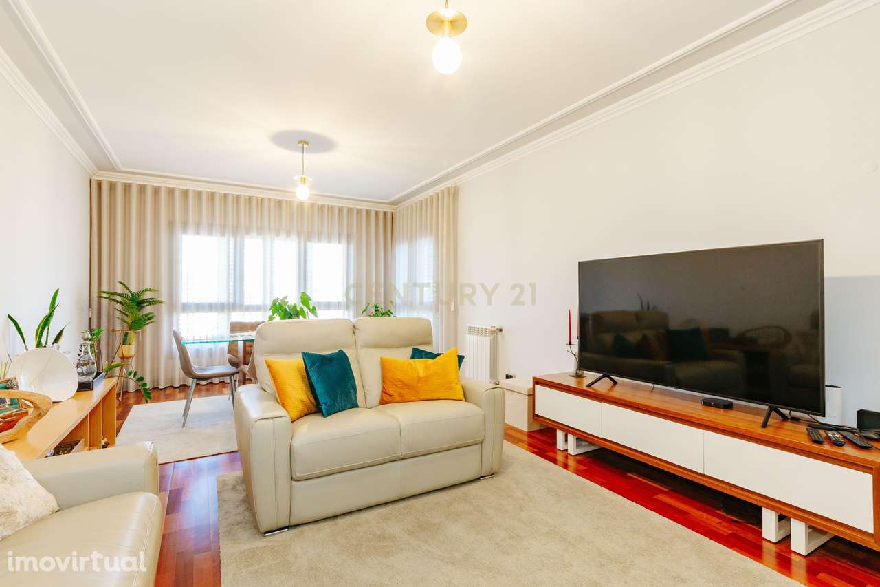 T2 - Solar das Marinhas Impecável - Grande imagem: 3/31