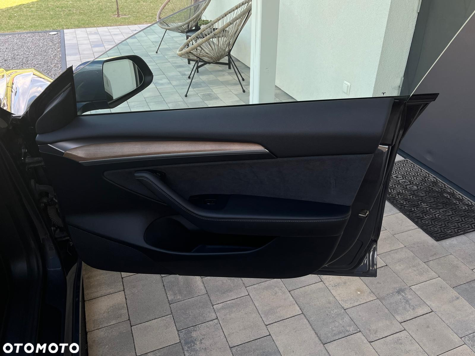 Tesla Model 3 Performance AWD - 27