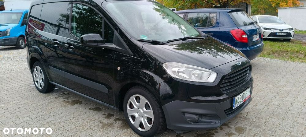 Ford Transit Courier - 8