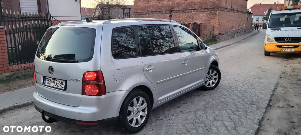 Volkswagen Touran 2.0 TDI United - 3