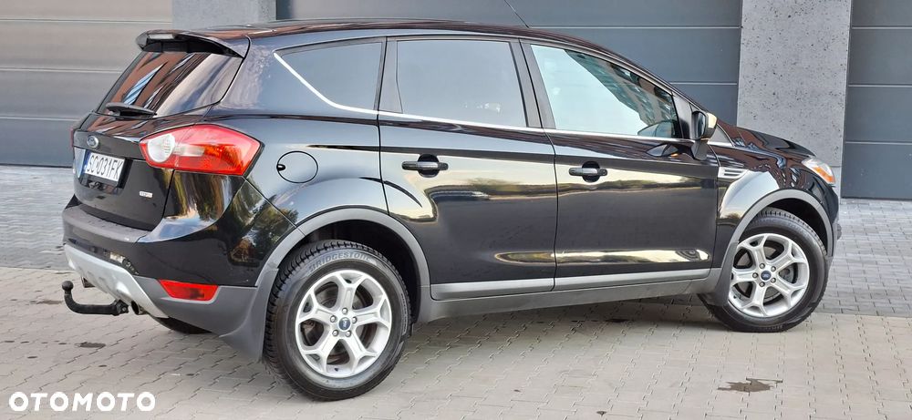 Ford Kuga 2.0 TDCi 2x4 Titanium - 14