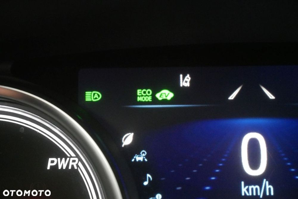 Toyota Camry 2.5 Hybrid Comfort CVT - 21