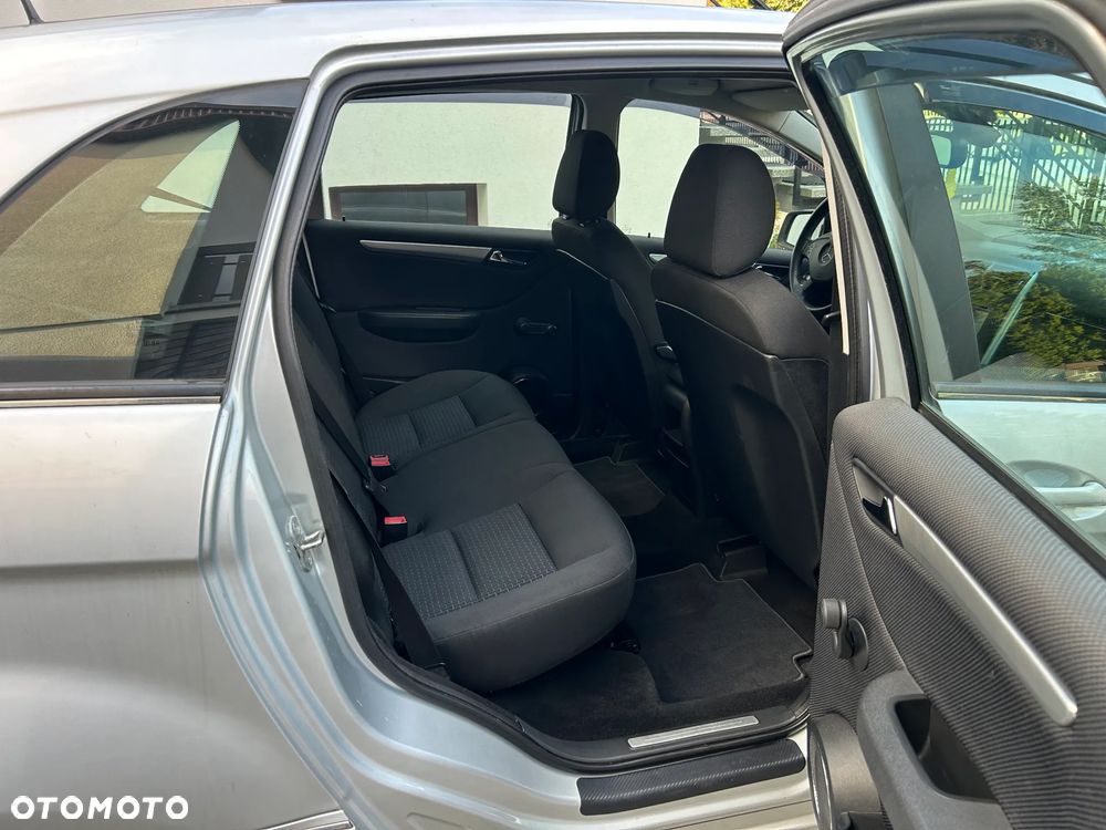 Mercedes-Benz Klasa B 200 Autotronic Special Edition - 9