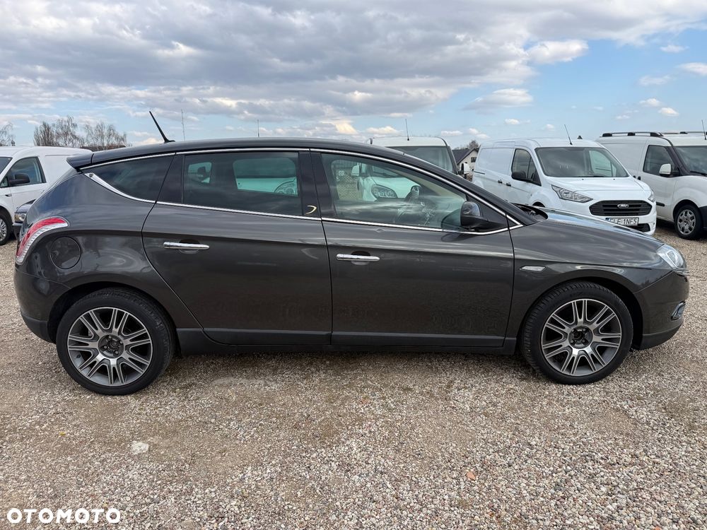 Lancia Delta 2.0 MultiJet 16v Oro - 8