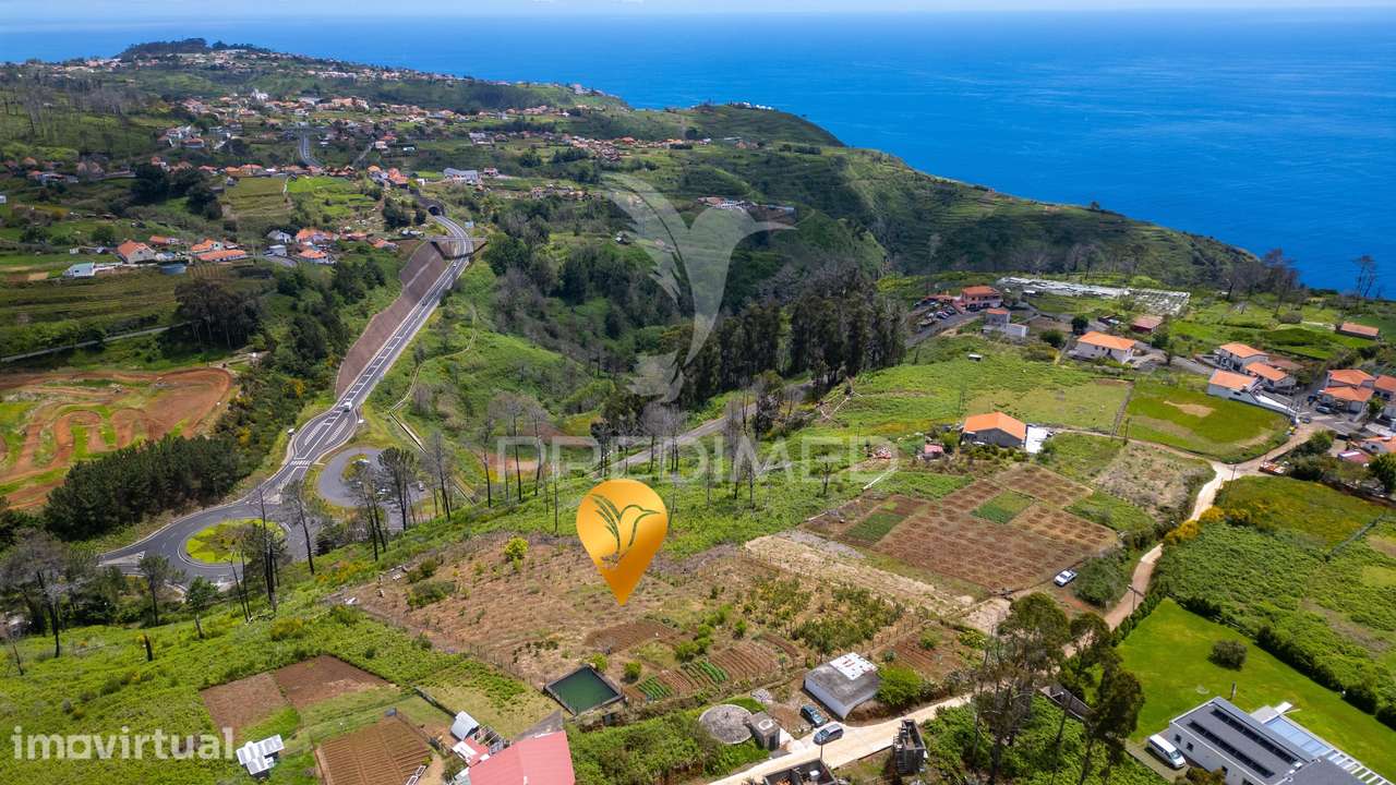 Terreno com Excelente Área e Potencial de Investimento - Grande imagem: 2/11
