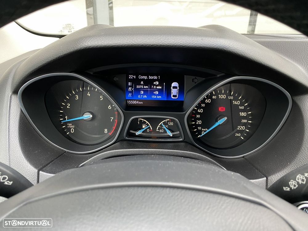 Ford Focus SW 1.0 SCTi Titanium - 24