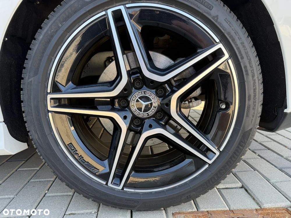 Mercedes-Benz CLA 200 AMG Line 7G-DCT - 22