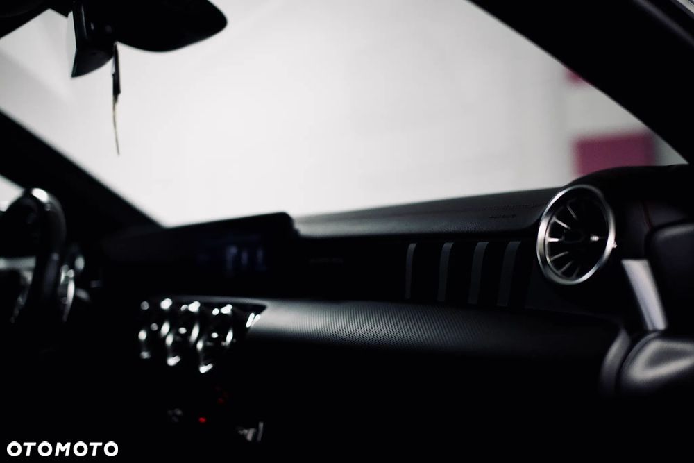 Mercedes-Benz CLA - 6