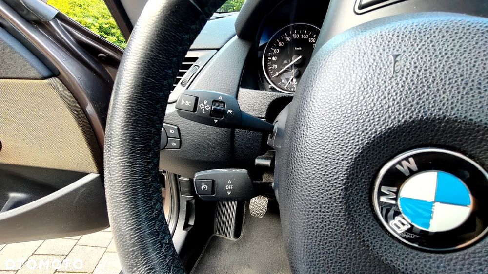 BMW X1 sDrive18d xLine - 23