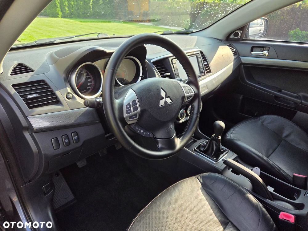 Mitsubishi Lancer - 15