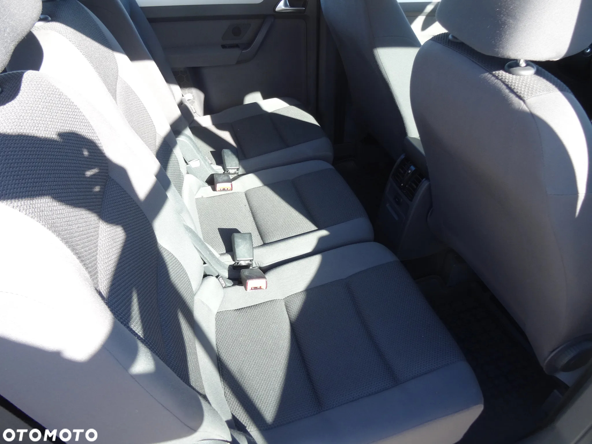 Volkswagen Touran 1.2 TSI BlueMot CityLine - 18