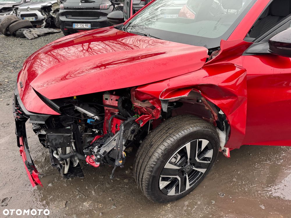 Peugeot 208 1.2 mHEV Allure - 29