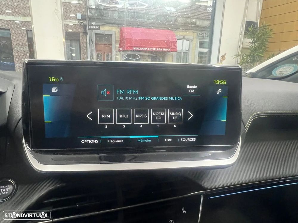 Peugeot e-2008 50 kWh GT Line - 13