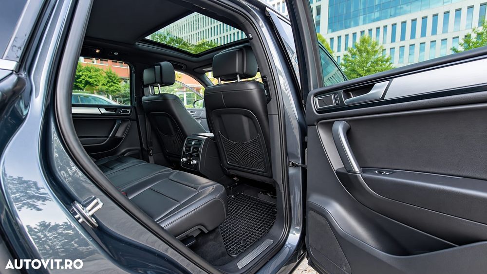 Volkswagen Touareg - 8