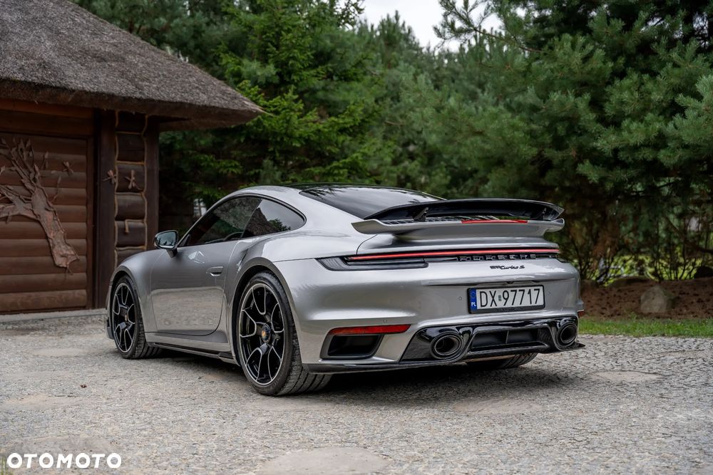 Porsche 911 Turbo S - 12