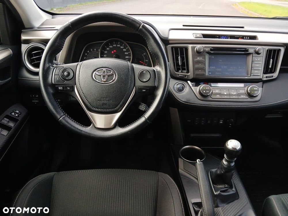 Toyota RAV4 - 28