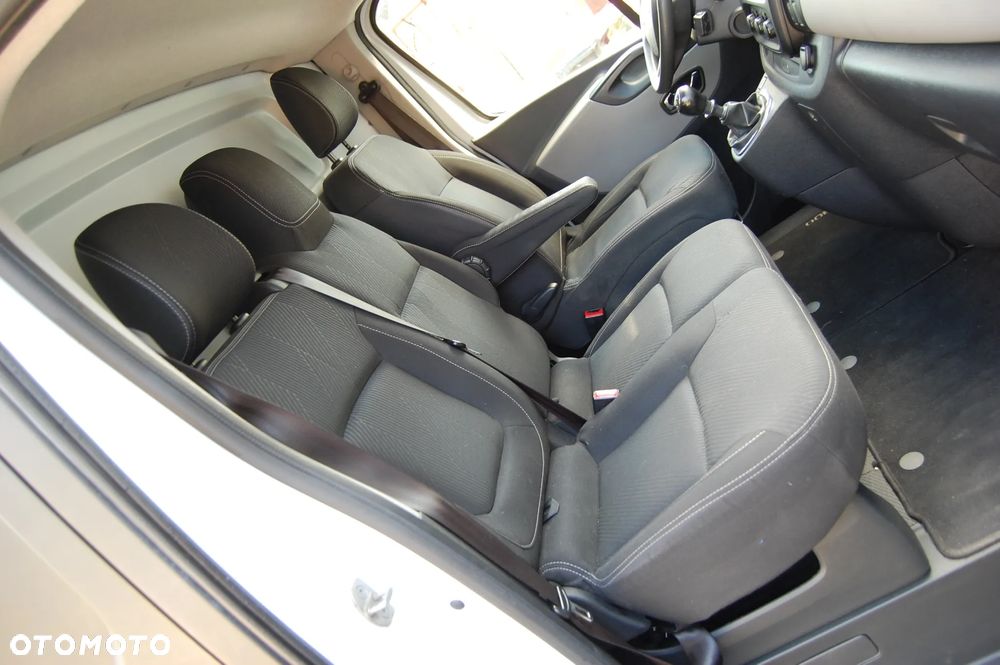 Renault Trafic Vivaro NV300 - 7