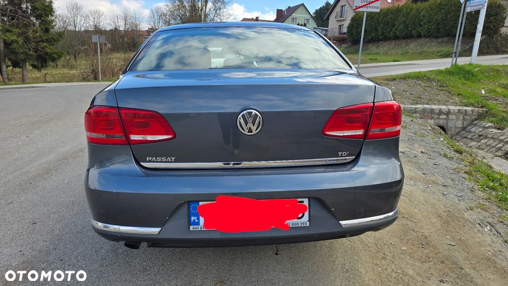 Volkswagen Passat 1.6 TDI Comfortline - 2
