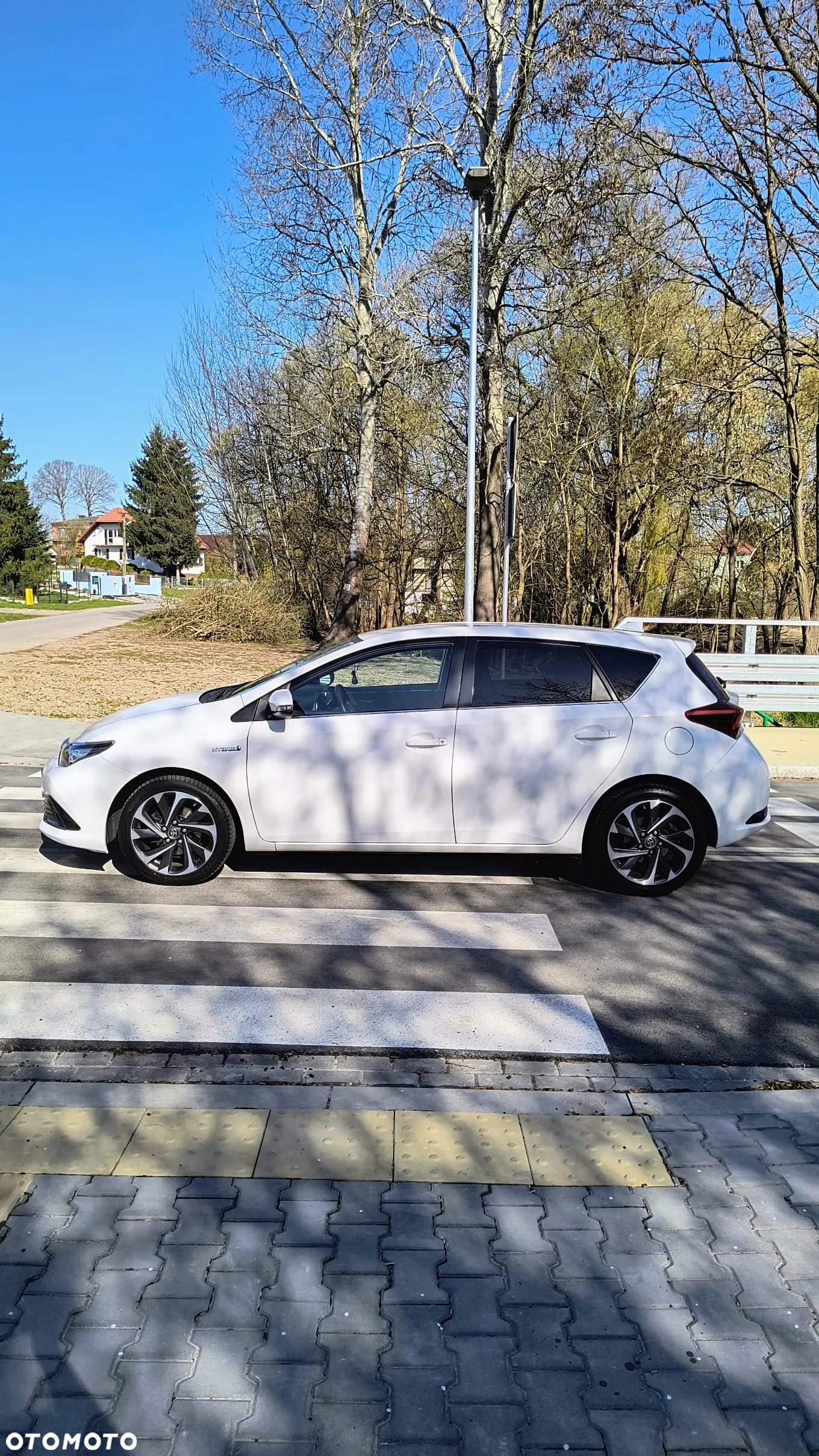 Toyota Auris Hybrid 135 Selection - 8