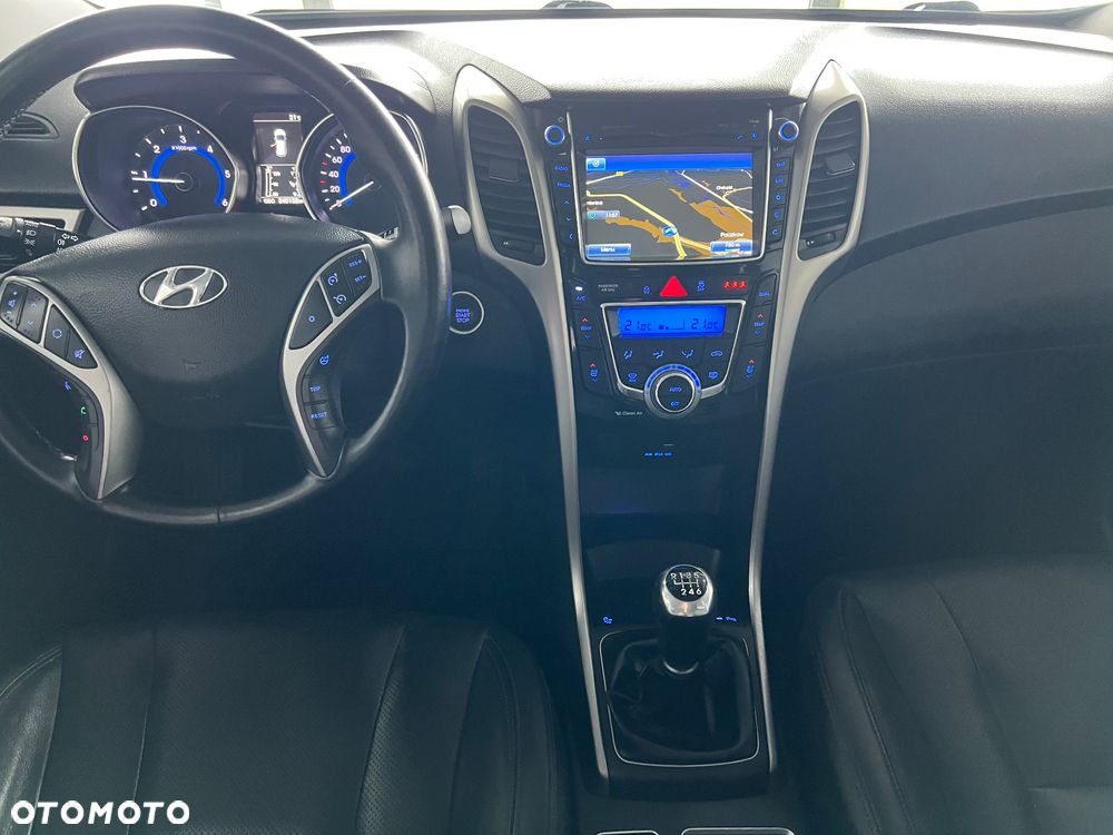 Hyundai i30 - 22