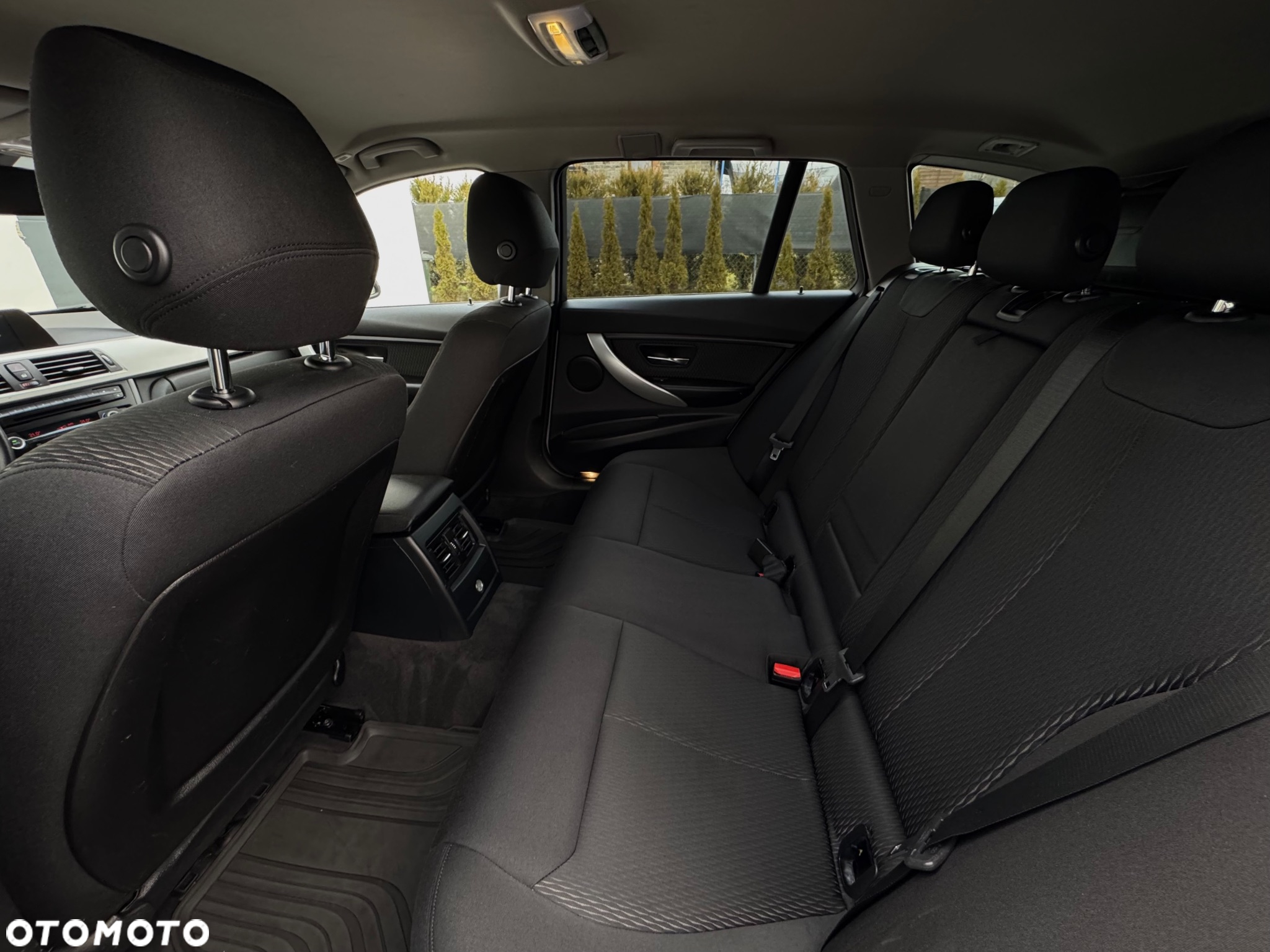 BMW Seria 3 - 35