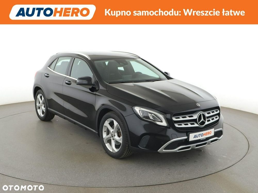 Mercedes-Benz GLA 180 d Urban - 11