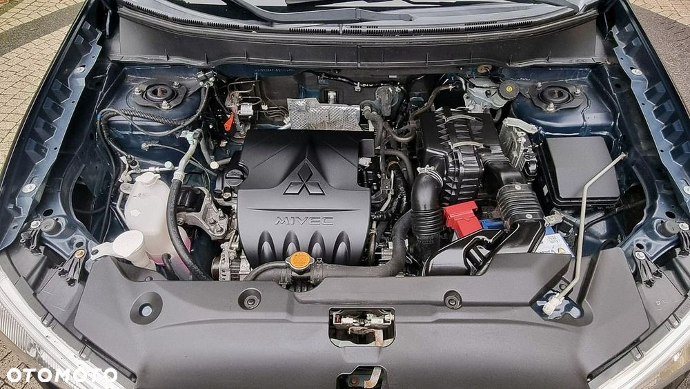 Mitsubishi ASX - 10